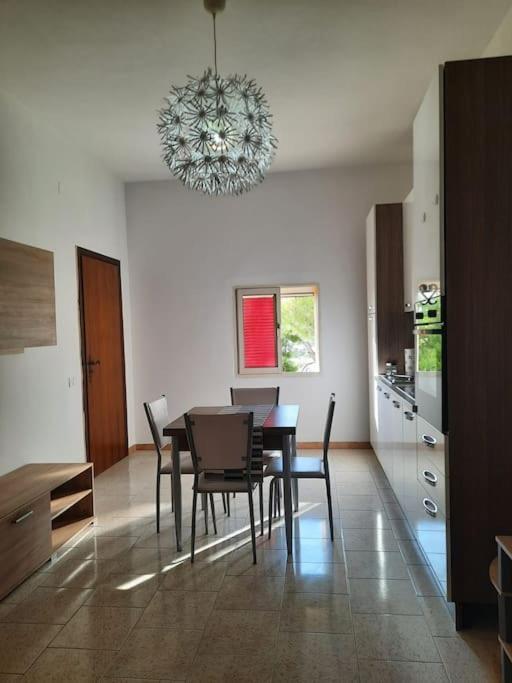 Appartamento In Villa Con Pineta Leporano Kültér fotó