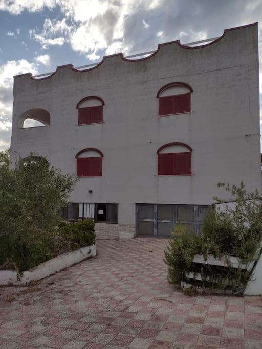 Appartamento In Villa Con Pineta Leporano Kültér fotó